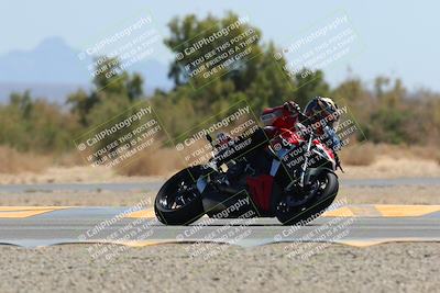 media/Apr-09-2023-SoCal Trackdays (Sun) [[333f347954]]/Turn 7 (1135am)/